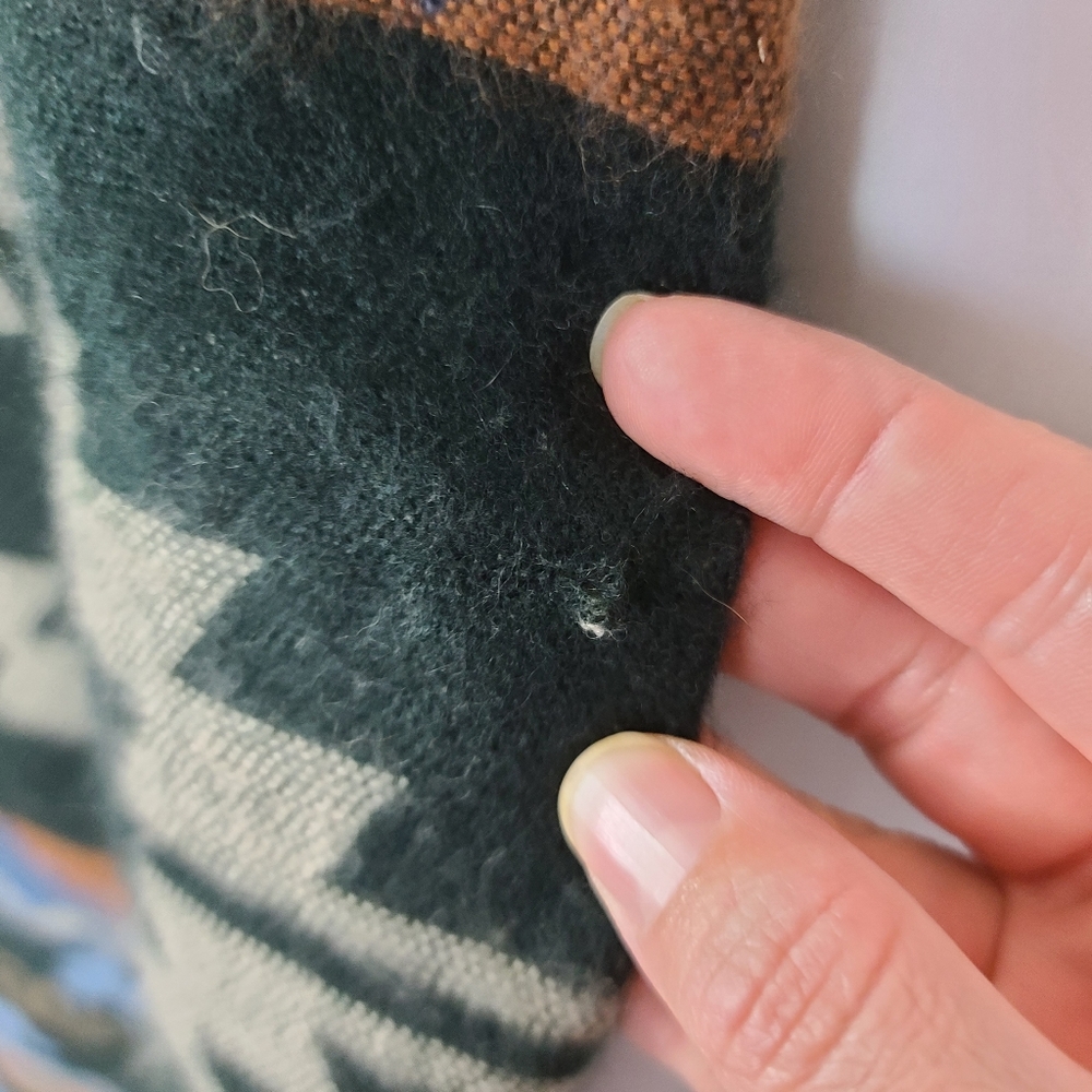 4/$18 Vintage Southwestern Print Wrap Skirt - Picture 7 of 9